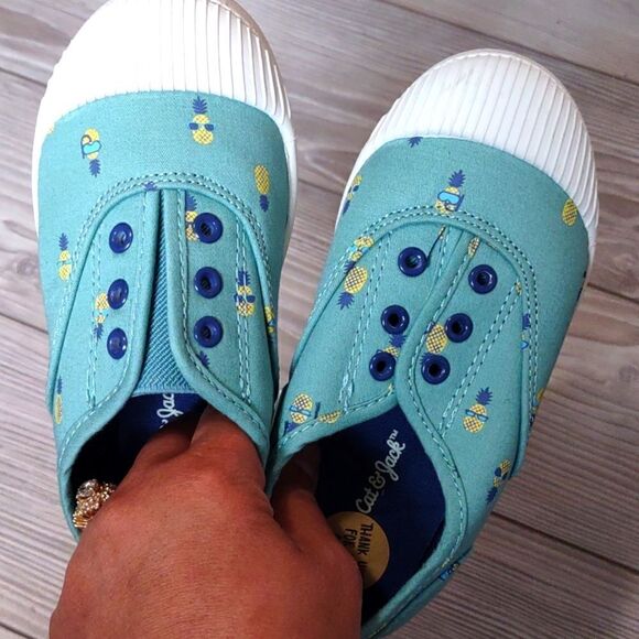 (73-2685)  🔥3/$20🔥  Cat & Jack Toddler Rory Size 10 - Picture 1 of 11